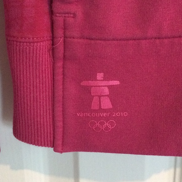 Hudson’s Bay Olympics Vancouver 2010 girls hoodie - Picture 3 of 7